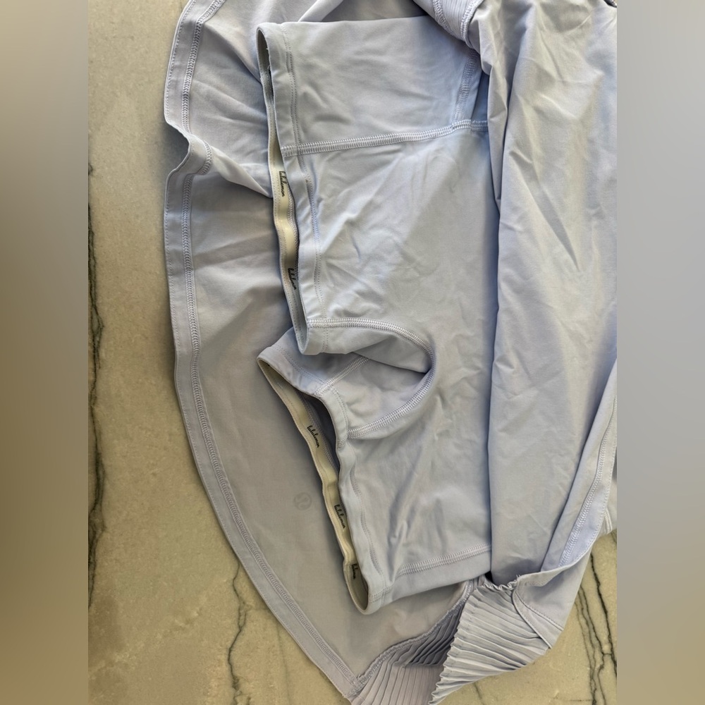 Lululemon Play Off The Pleats Tennis Skort Skirt/ light blue/size 6 - Picture 9 of 9